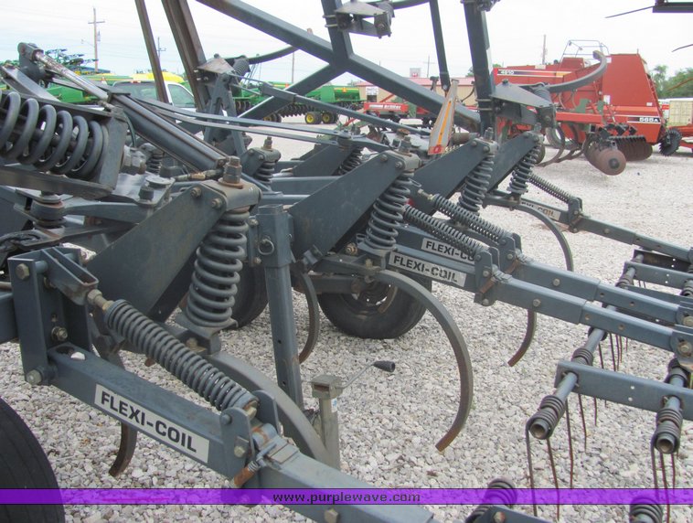 image for item 4577 1997 Flexi-Coil 340 40' chisel