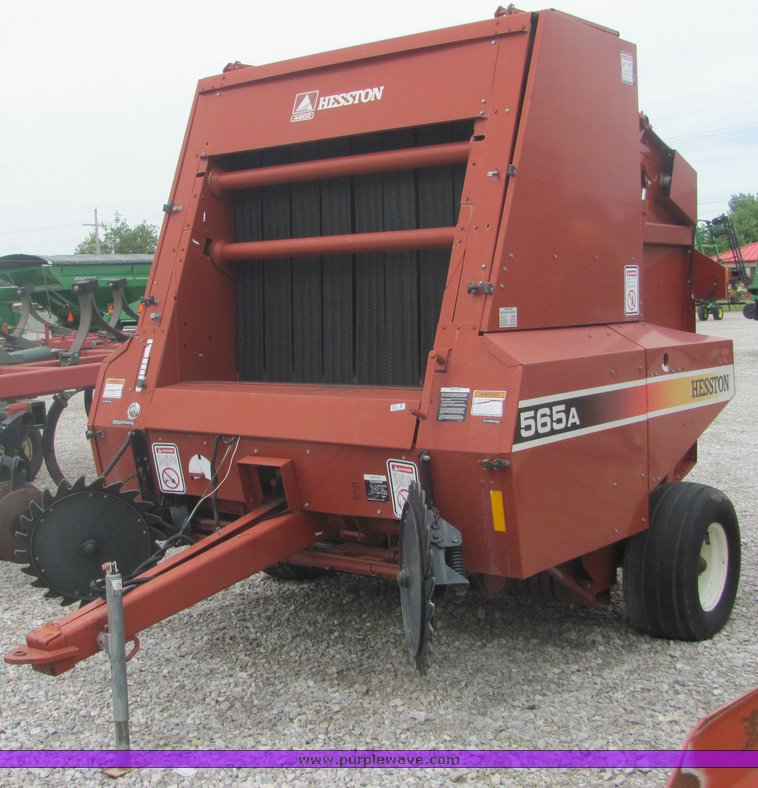 image for item 4578 2000 Hesston 565A round baler