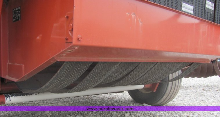 image for item 4578 2000 Hesston 565A round baler