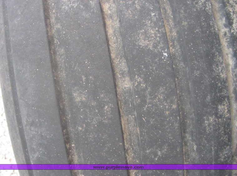 image for item 4578 2000 Hesston 565A round baler