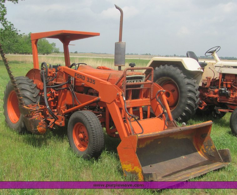 image for item 6007 Ford 335 industrial tractor