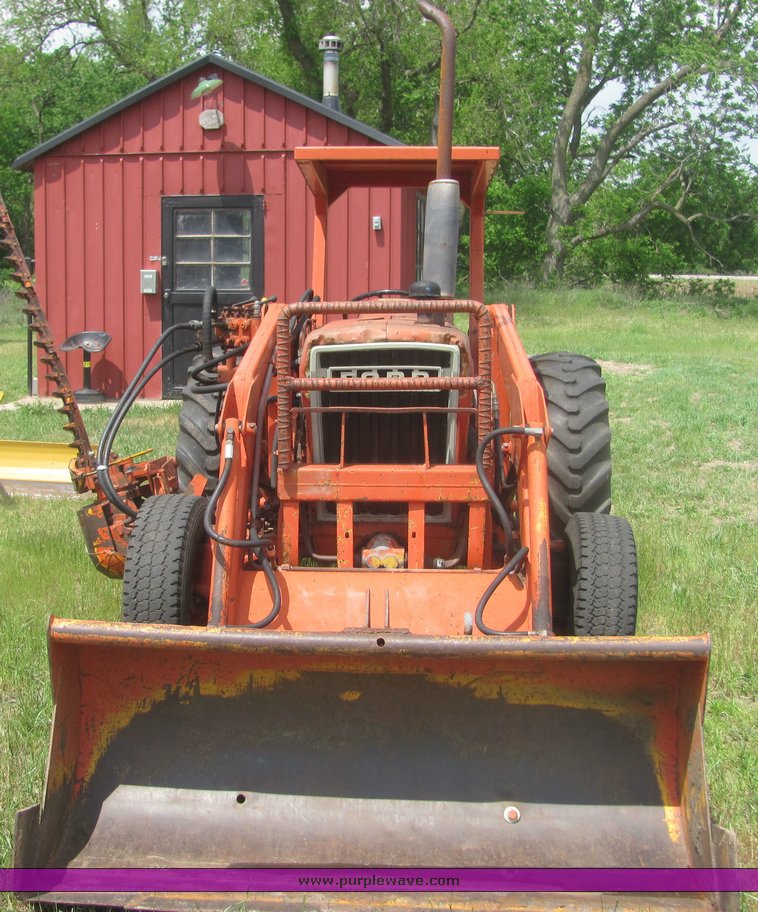 image for item 6007 Ford 335 industrial tractor