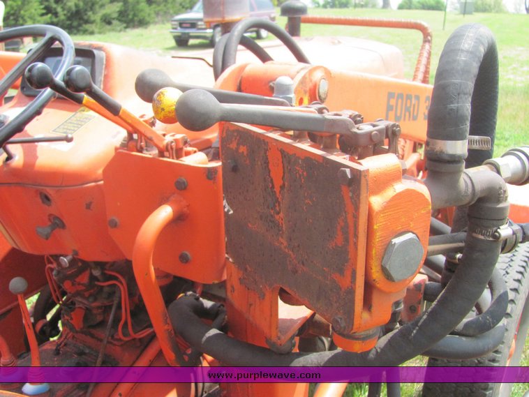image for item 6007 Ford 335 industrial tractor