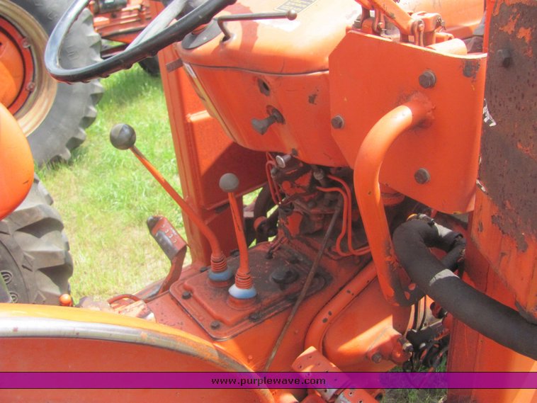 image for item 6007 Ford 335 industrial tractor