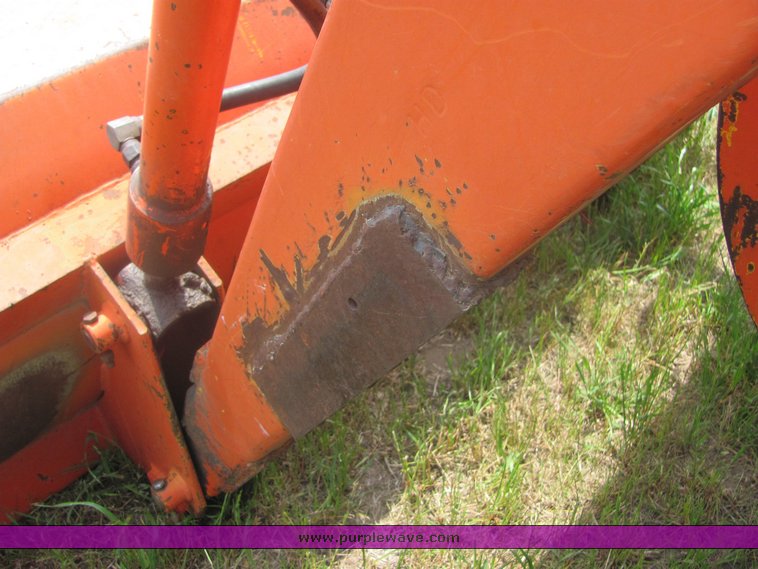 image for item 6007 Ford 335 industrial tractor