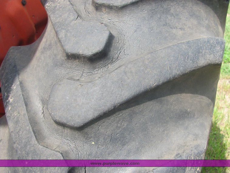 image for item 6007 Ford 335 industrial tractor