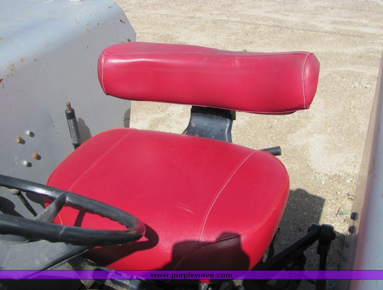 image for item 6009 1979 White 2-70 Field Boss tractor