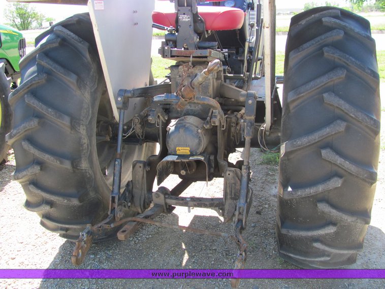 image for item 6009 1979 White 2-70 Field Boss tractor