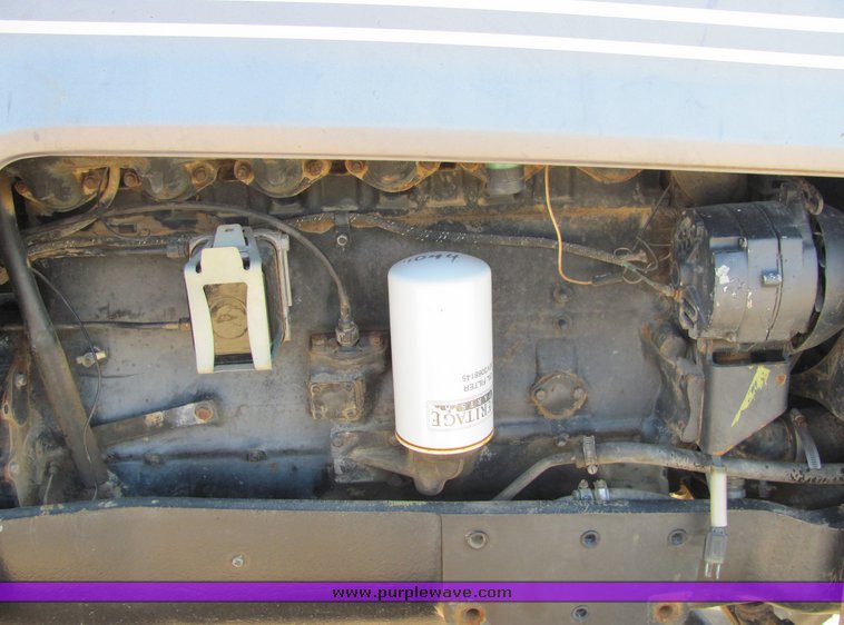 image for item 6009 1979 White 2-70 Field Boss tractor