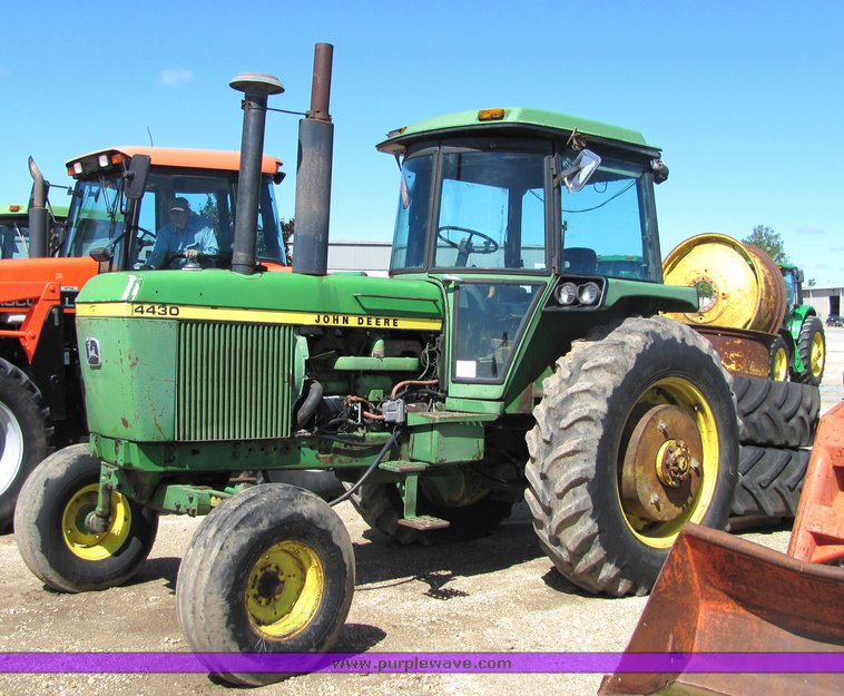 image for item 6010 1974 John Deere 4430 tractor