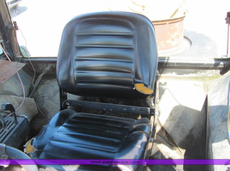 image for item 6010 1974 John Deere 4430 tractor