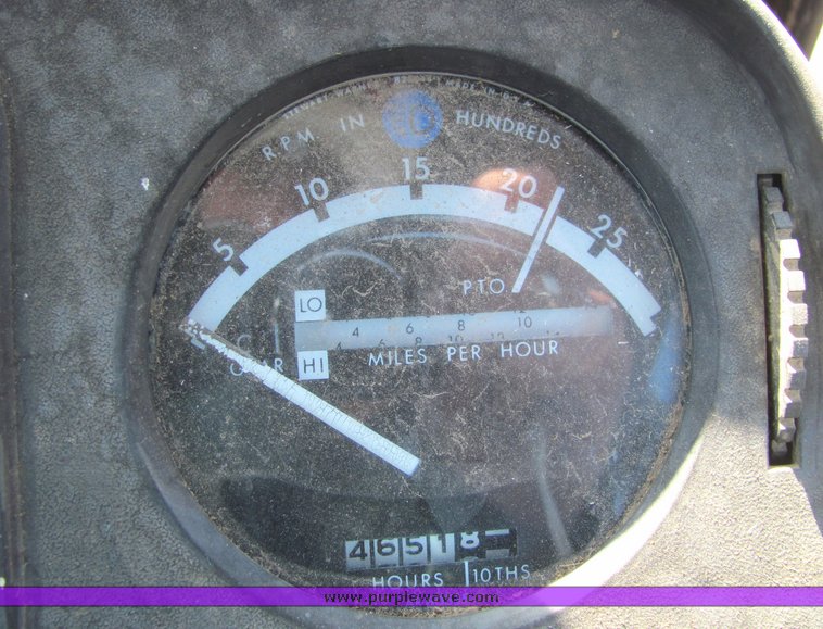 image for item 6010 1974 John Deere 4430 tractor