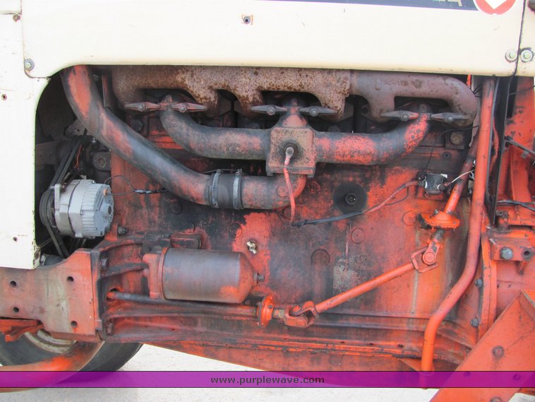 image for item 6025 Case 930 Comfort King tractor