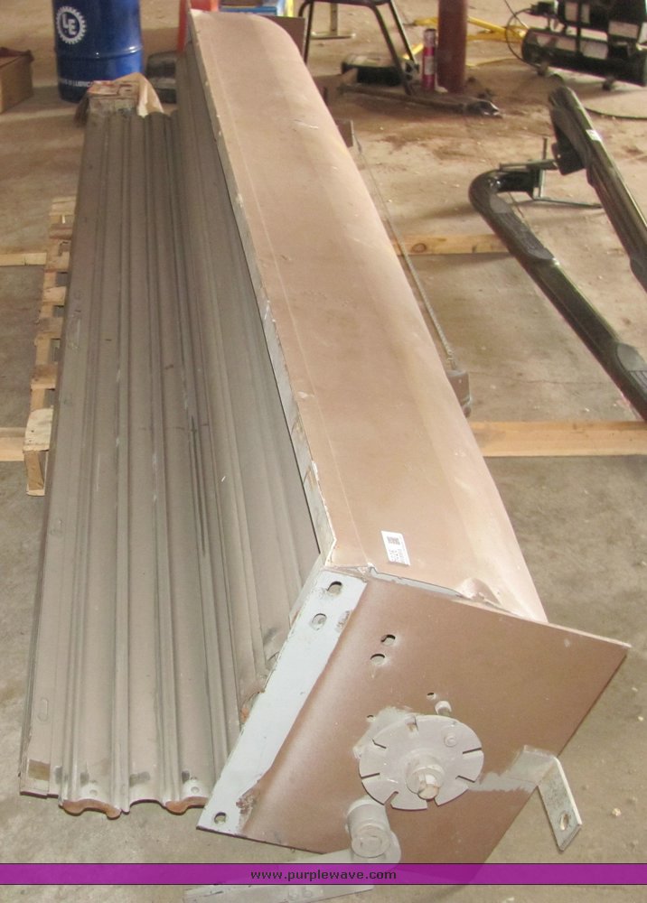 image for item 6026 10'5" metal roll-up doors