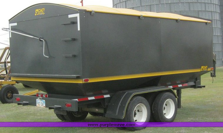 image for item 6187 1997 Specialty hopper trailer 500 bushel gooseneck grain trailer