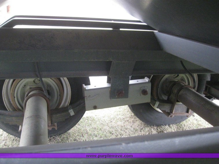 image for item 6187 1997 Specialty hopper trailer 500 bushel gooseneck grain trailer