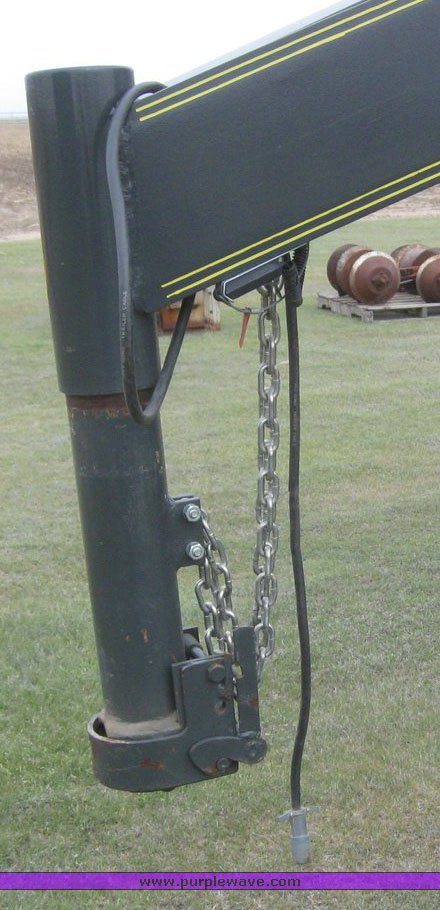 image for item 6187 1997 Specialty hopper trailer 500 bushel gooseneck grain trailer