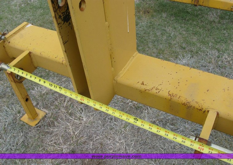 image for item 6193 Schlabs Ag crane three-point bale spear