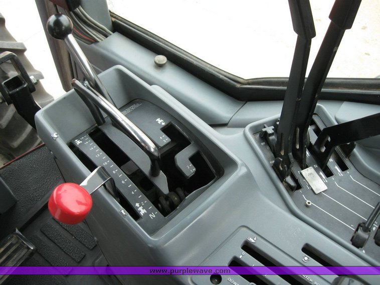 image for item 6201 1993 Case 7120 MFWD tractor