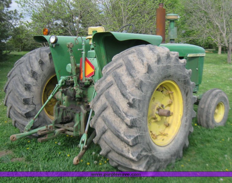 image for item 7112 1967 John Deere 5020 tractor