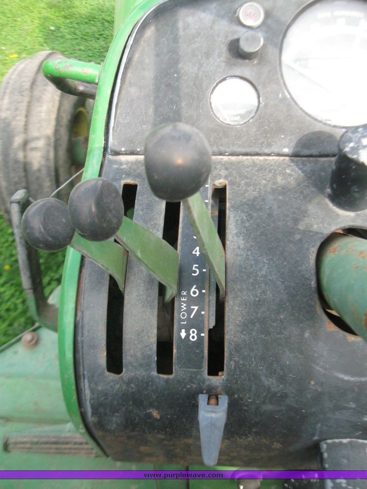 image for item 7112 1967 John Deere 5020 tractor