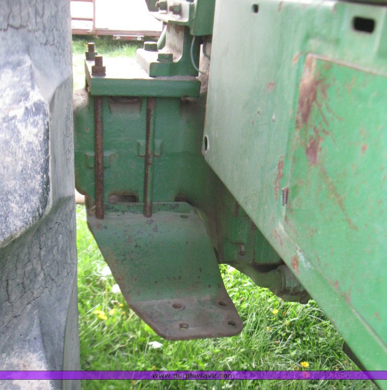 image for item 7112 1967 John Deere 5020 tractor