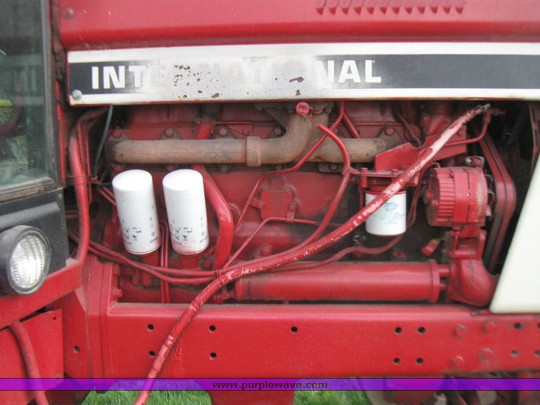 image for item 7114 1978 International 1486 tractor