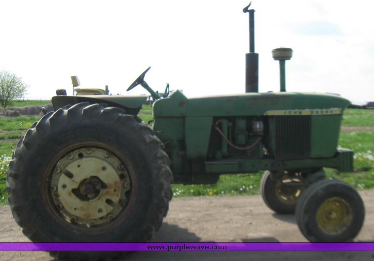 image for item 7115 1963 John Deere 4010 tractor