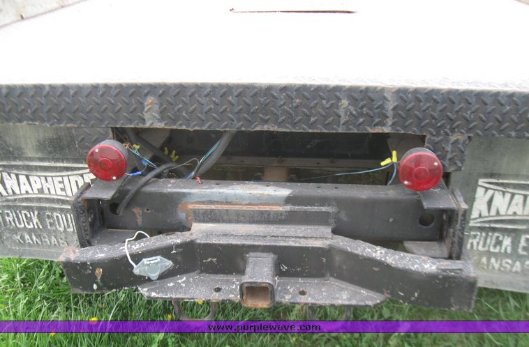 image for item 7117 1984 Ford F350 flatbed truck