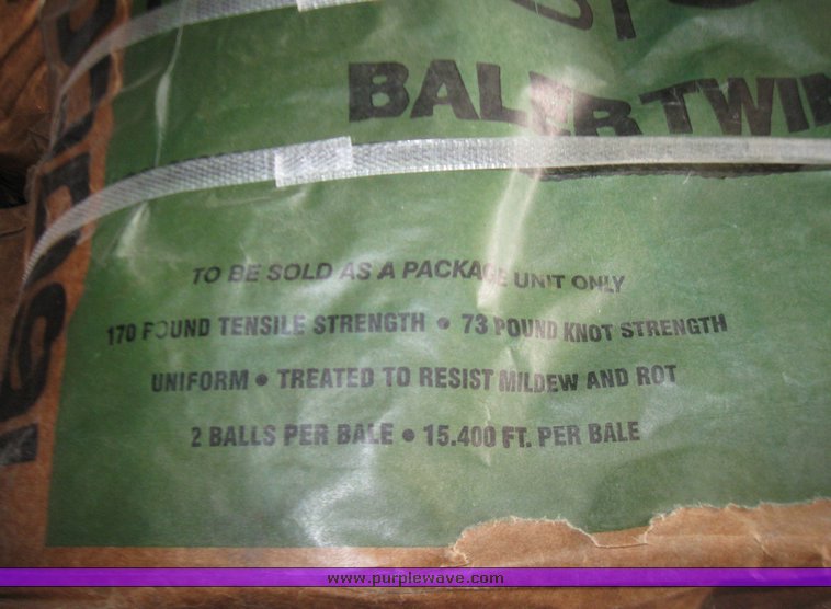 image for item 7120 (25) Harvest Green 16000 baler twine bales