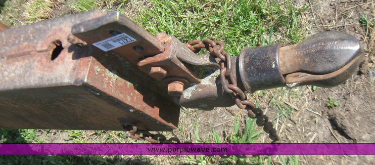 image for item 7271 Double axle eight bale trailer