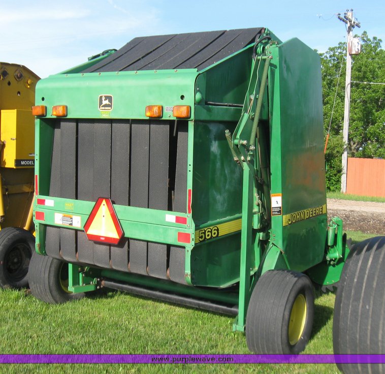 image for item 7368 1997 John Deere 566 round baler