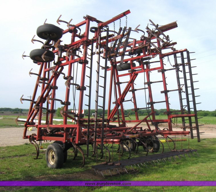 image for item 7371 1991 Kent Series V 7333 field cultivator