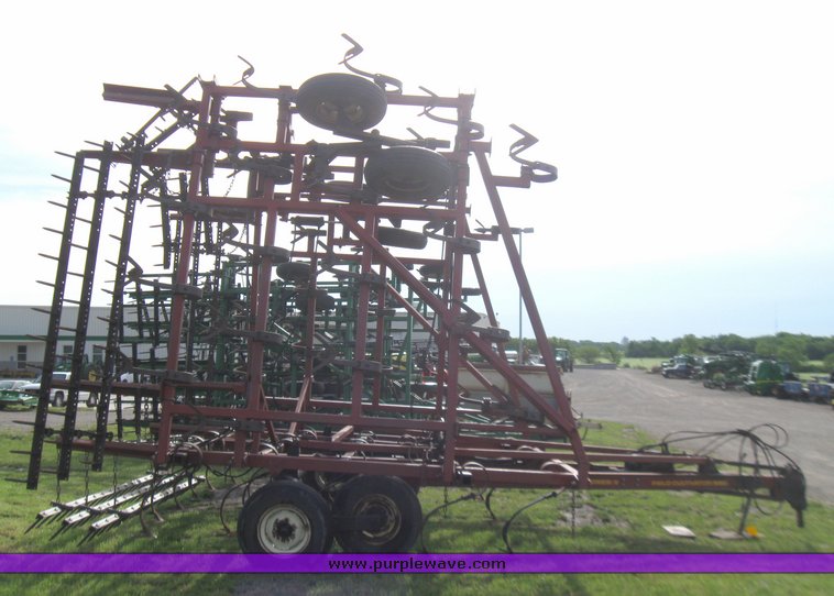 image for item 7371 1991 Kent Series V 7333 field cultivator
