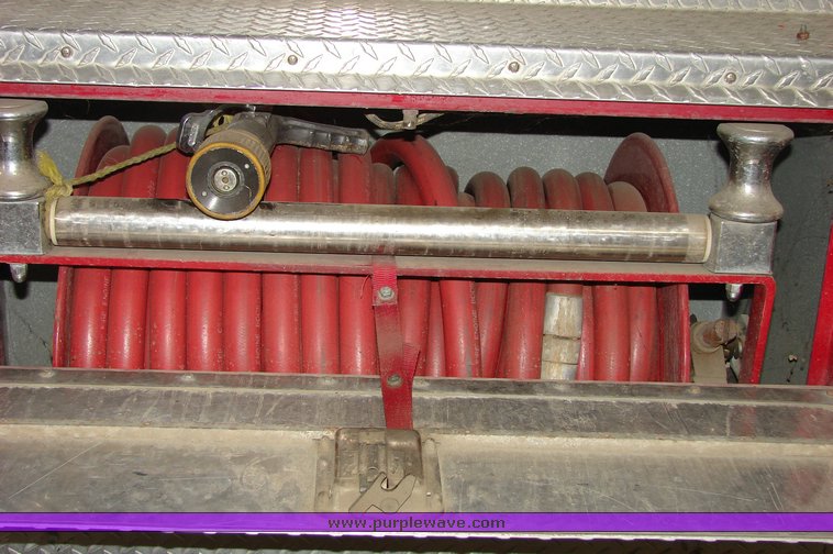 image for item 1001 1983 Ford C8000 Pierce Engine pumper fire truck