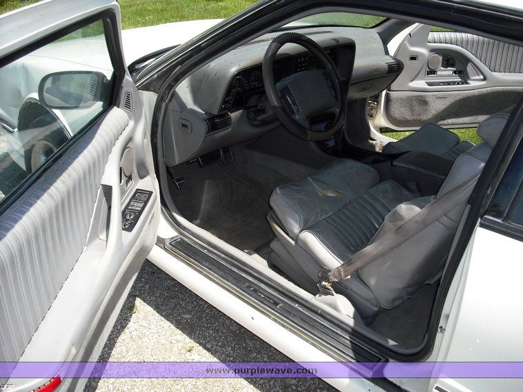 image for item 1010 1992 Oldsmobile Toronado
