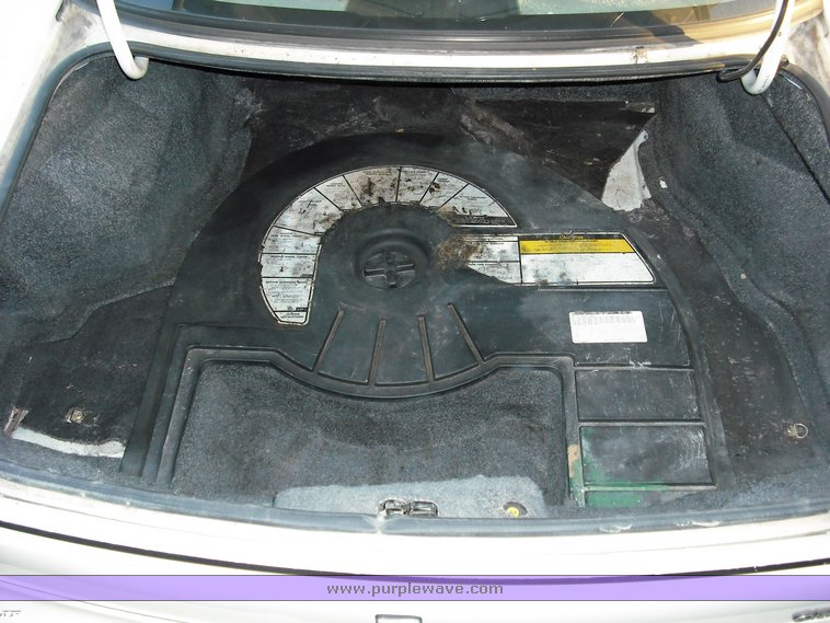 image for item 1010 1992 Oldsmobile Toronado