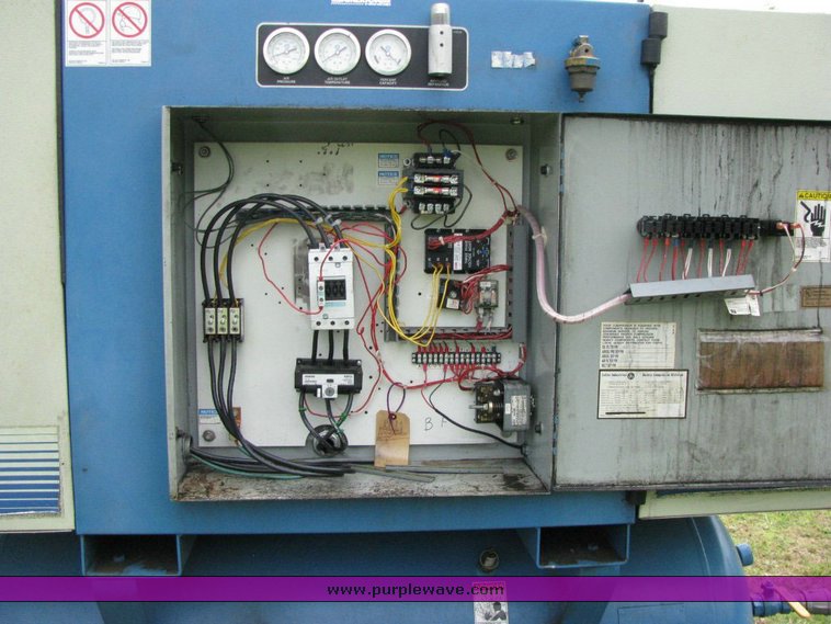 image for item 1100 Quincy 25hp air compressor