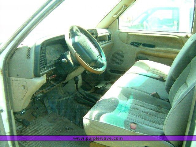 image for item 1303 1996 Dodge Ram 2500 SLT pickup