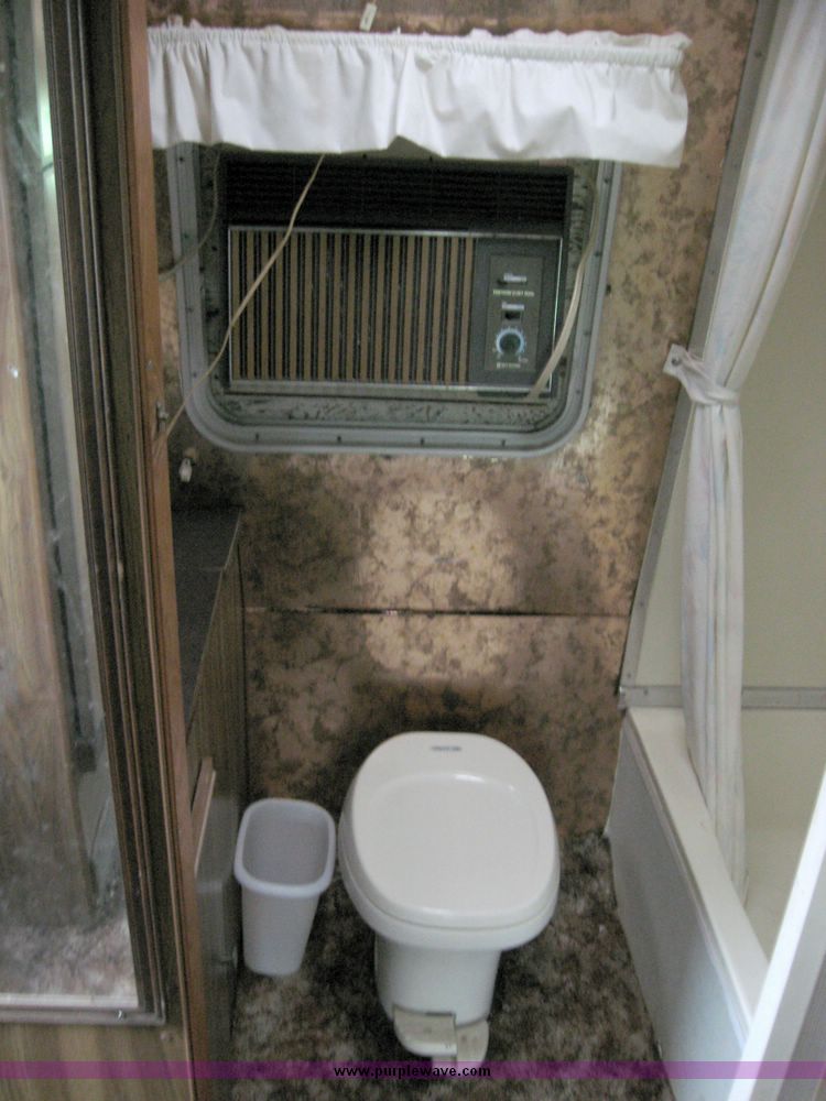 image for item 2016 1977 Dodge F40 motor home