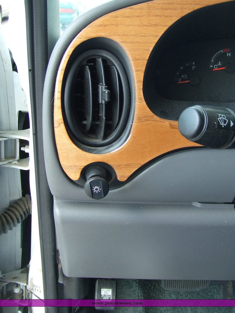 image for item 2035 1998 Ford E Super Duty RV