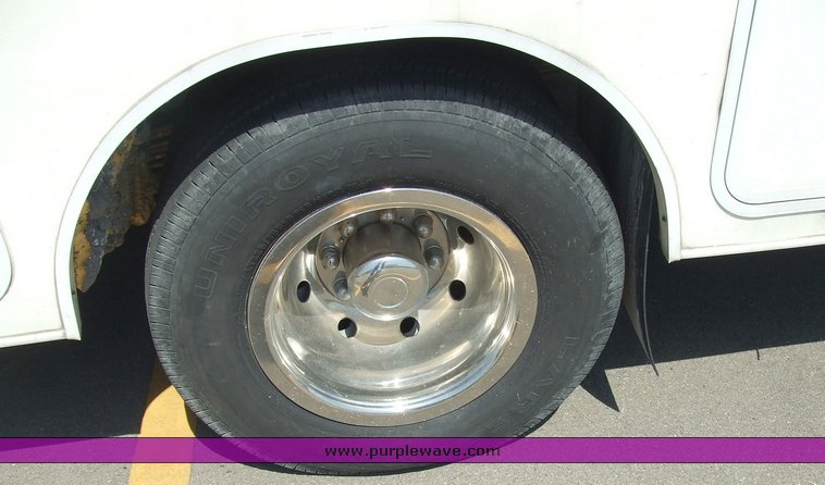 image for item 2035 1998 Ford E Super Duty RV