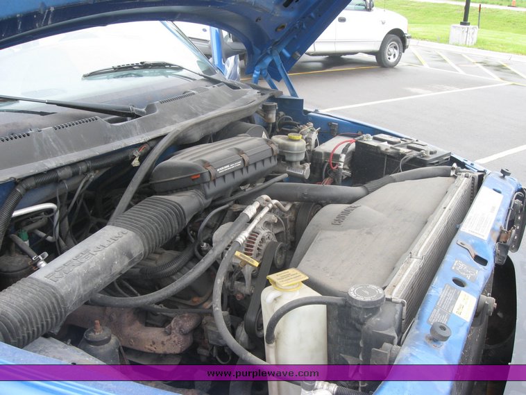 image for item 2497 1999 Dodge Ram 1500 Quad pickup