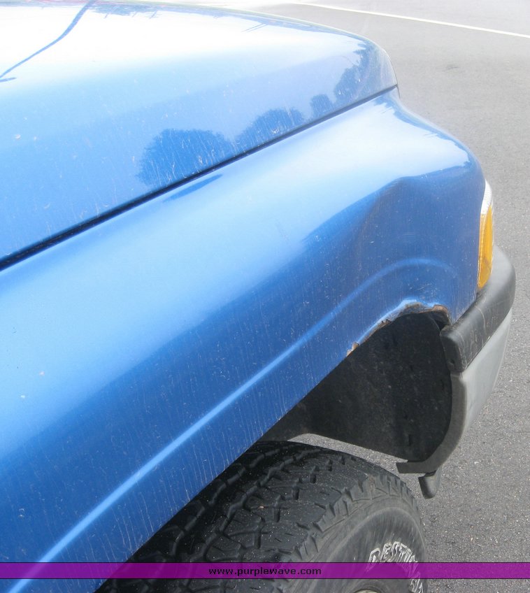 image for item 2497 1999 Dodge Ram 1500 Quad pickup