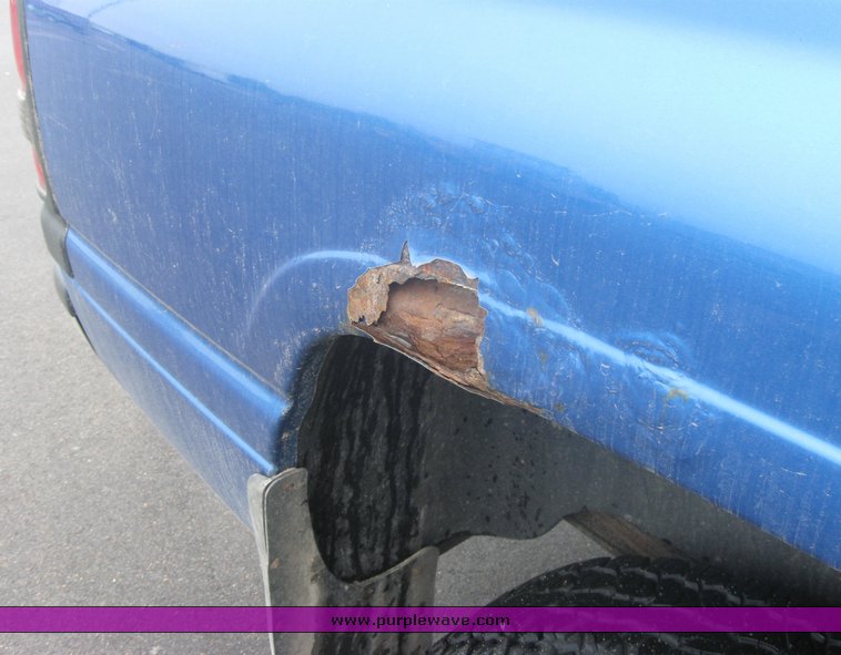 image for item 2497 1999 Dodge Ram 1500 Quad pickup