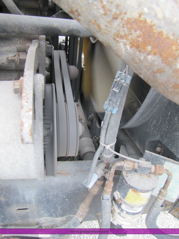 image for item 3294 1998 Volvo Conventional WG semi truck