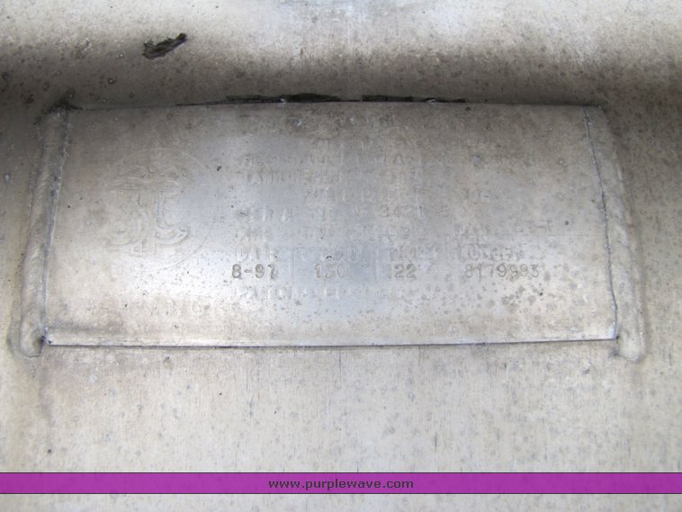 image for item 3294 1998 Volvo Conventional WG semi truck