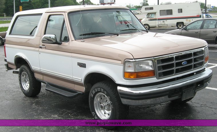 image for item 5259 1996 Ford Bronco XLT