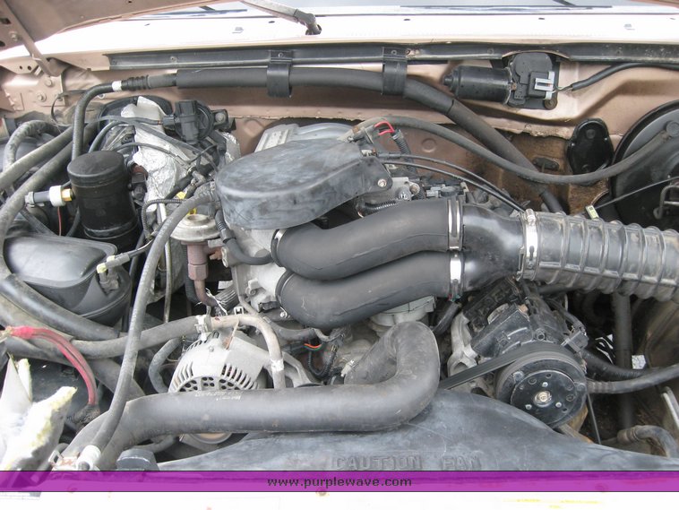 image for item 5259 1996 Ford Bronco XLT