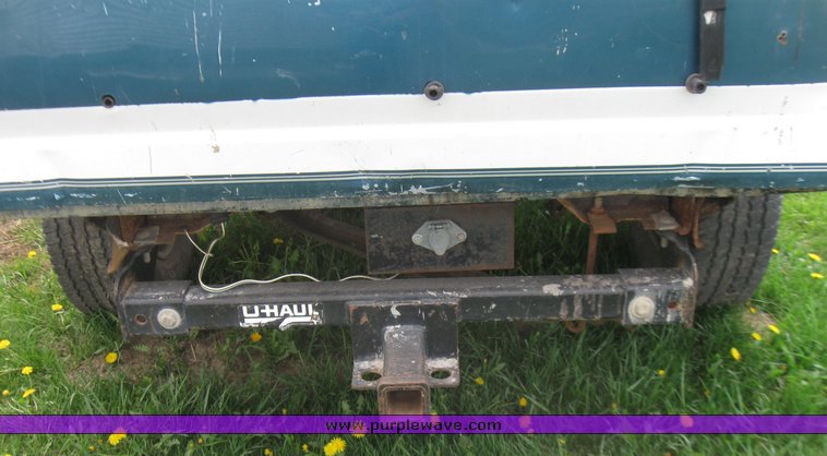 image for item 7116 1993 Ford F150 XLT pickup